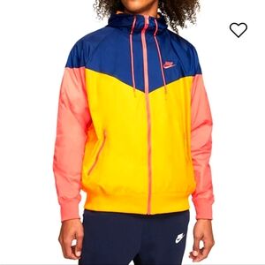 Nike Woven Hooded Jacket